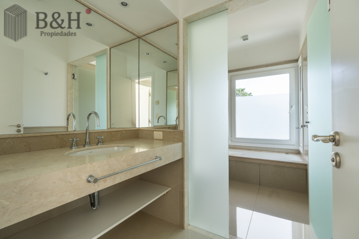 Apartamento ID.7351 - Apartamento en venta Playa Mansa 4 ambientes