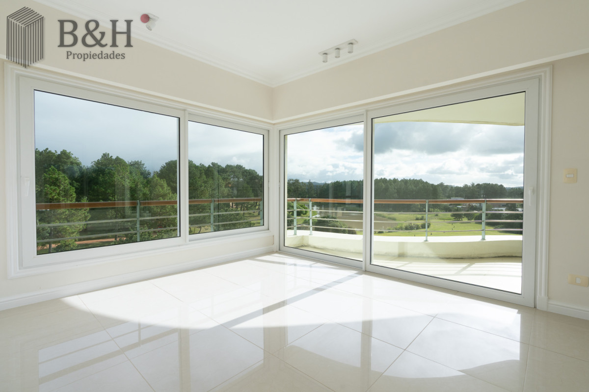 Apartamento ID.7351 - Apartamento en venta Playa Mansa 4 ambientes