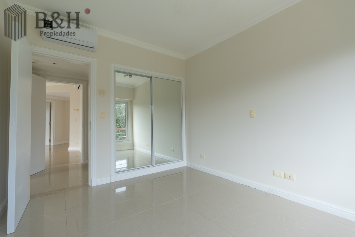 Apartamento ID.7351 - Apartamento en venta Playa Mansa 4 ambientes