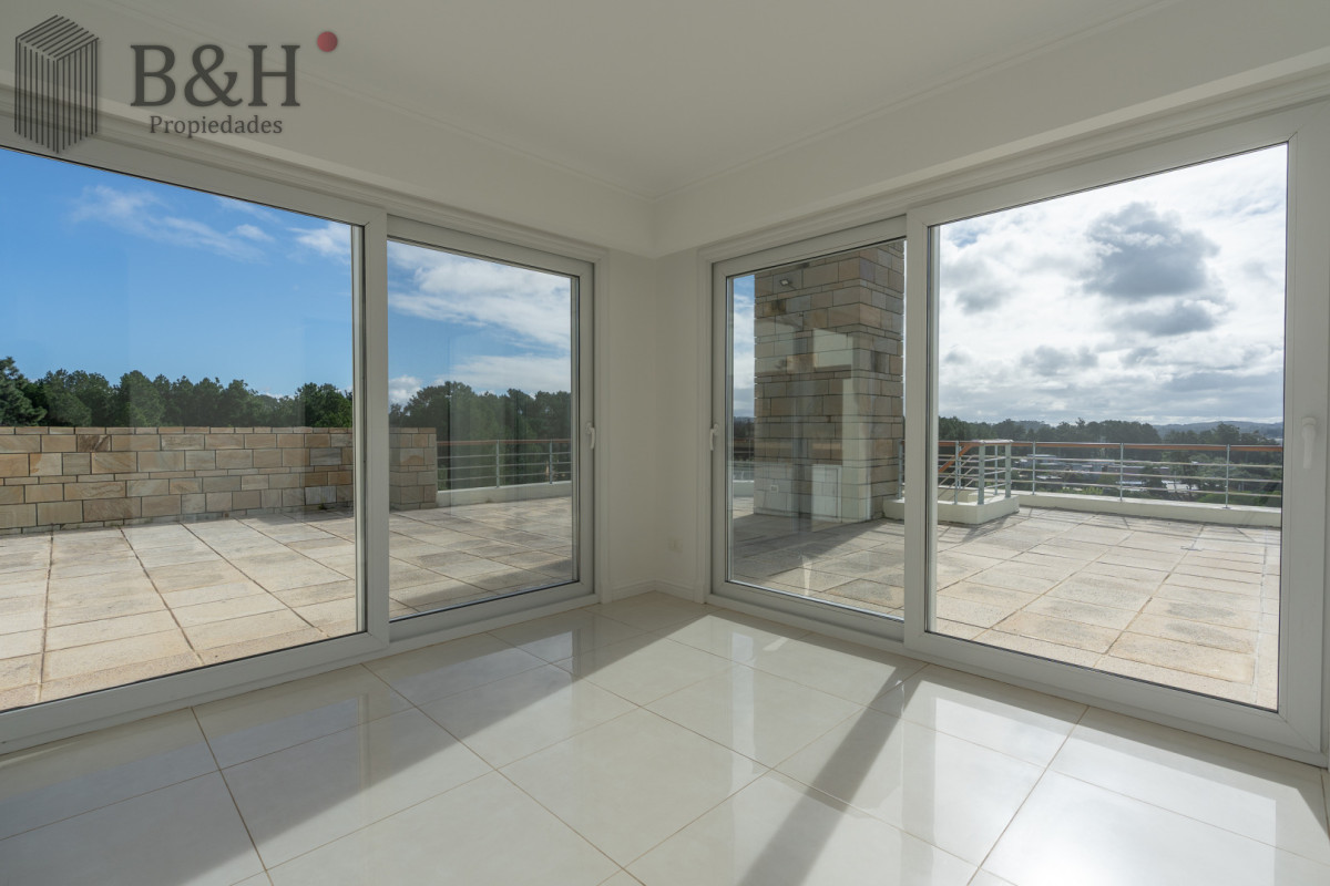 Apartamento ID.7351 - Apartamento en venta Playa Mansa 4 ambientes