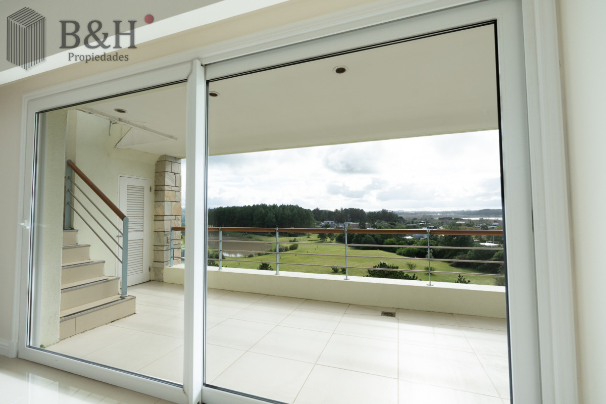 Apartamento ID.7351 - Apartamento en venta Playa Mansa 4 ambientes