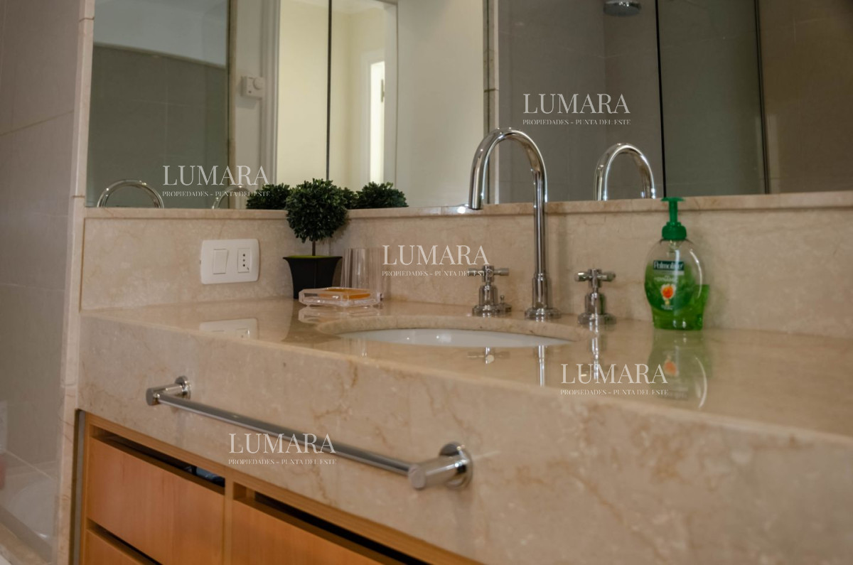 Apartamento ID.2814 - Apartamento en venta Playa Mansa 3 ambientes