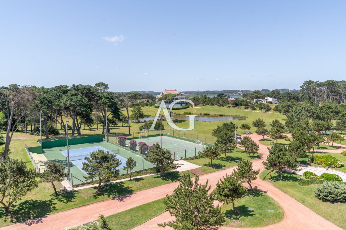 Apartamento ID.225 - Apartamento en venta Playa Mansa 4 ambientes