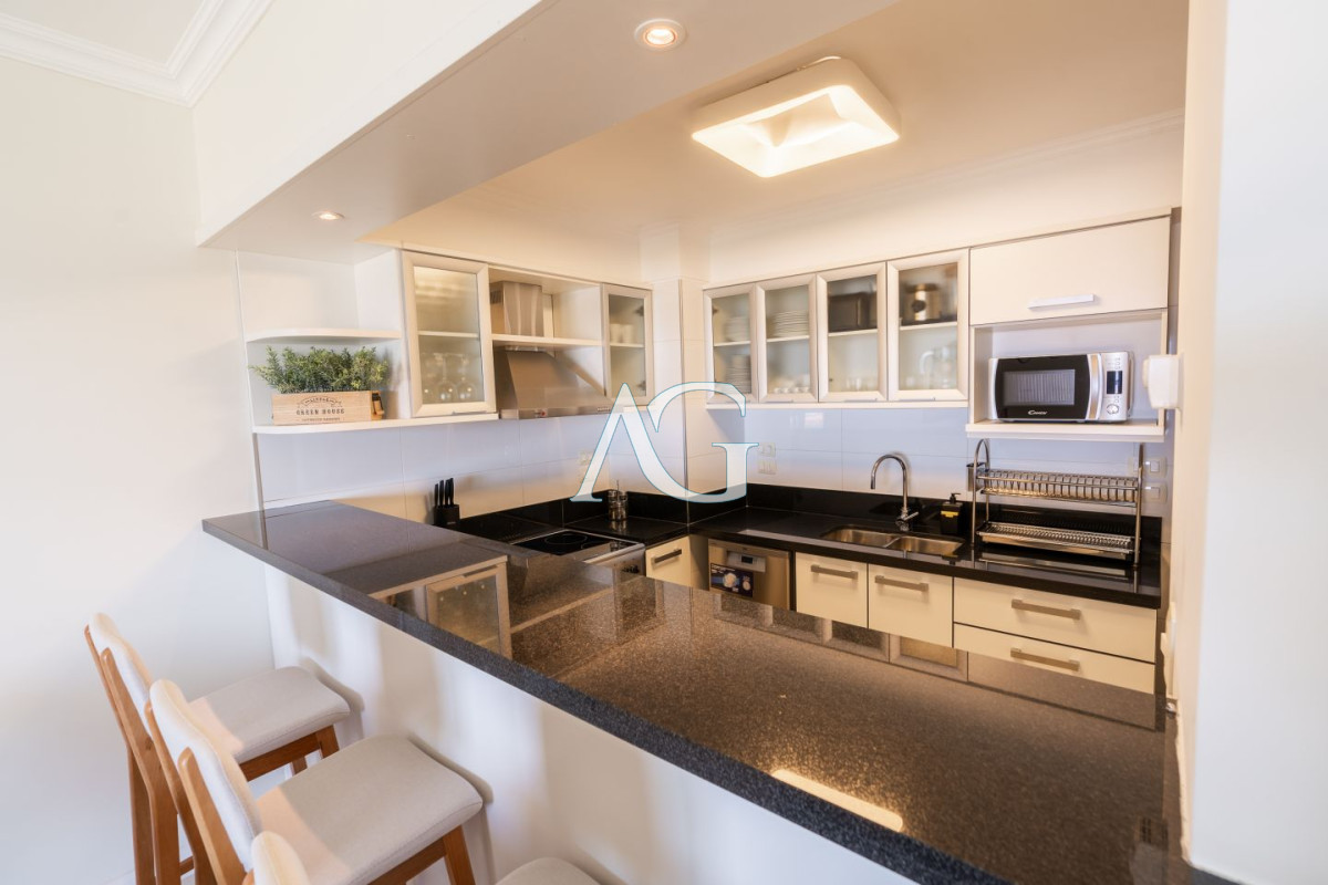 Apartamento ID.225 - Apartamento en venta Playa Mansa 4 ambientes