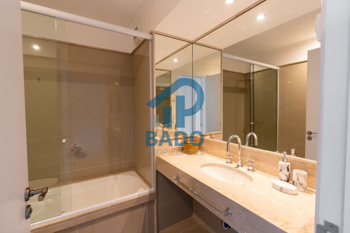 Apartamento ID.68 - Apartamento en Venta - Playa Mansa 4 ambientes