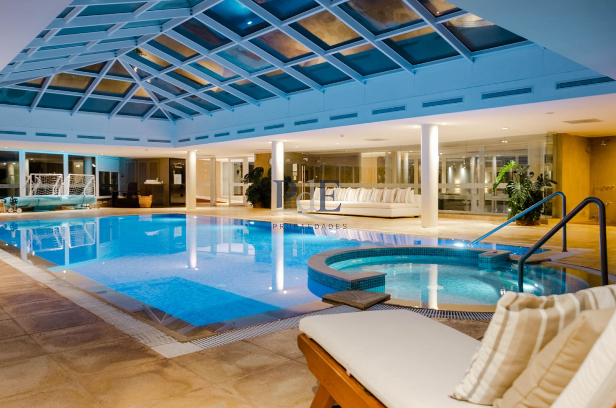 Apartamento en venta Playa Mansa 2 dormitorios frente al Mar. - Imagen 21