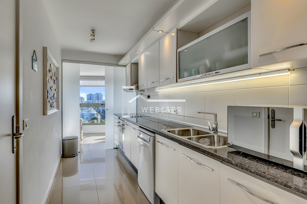 Apartamento ID.2392 - Venta Apartamento 3 Dormitorios - Punta del Este - Playa Brava 