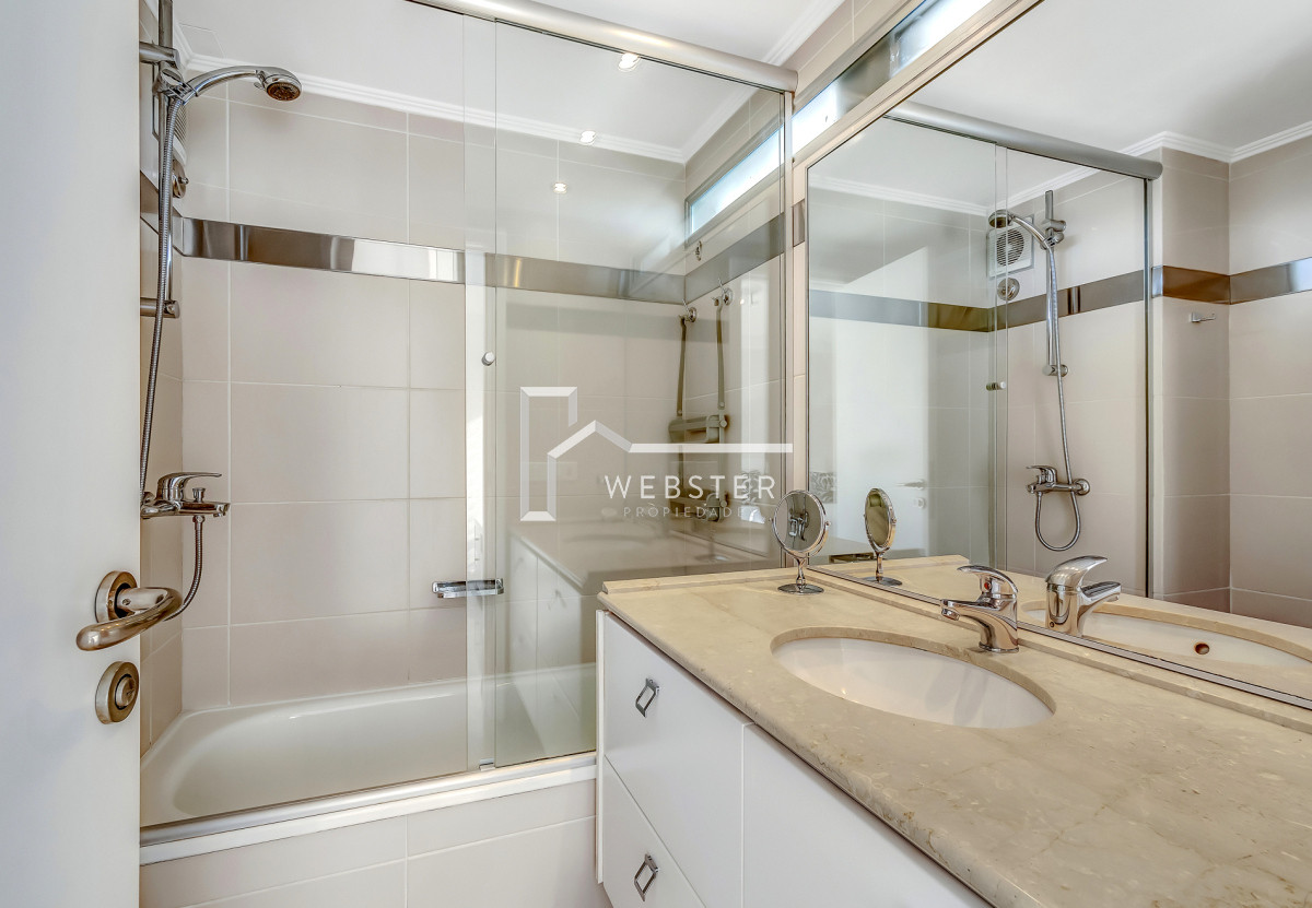 Apartamento ID.2392 - Venta Apartamento 3 Dormitorios - Punta del Este - Playa Brava 