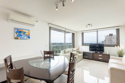 Apartamento en Venta, 2 Dormitorios - Punta del Este, Roosevelt