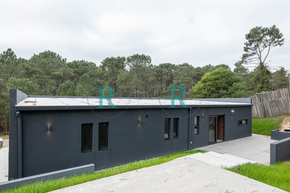 Casa ID.2823 - Casa a estrenar en venta,  3 Dormitorios - Club del Lago, Punta ballena - Punta del Este 