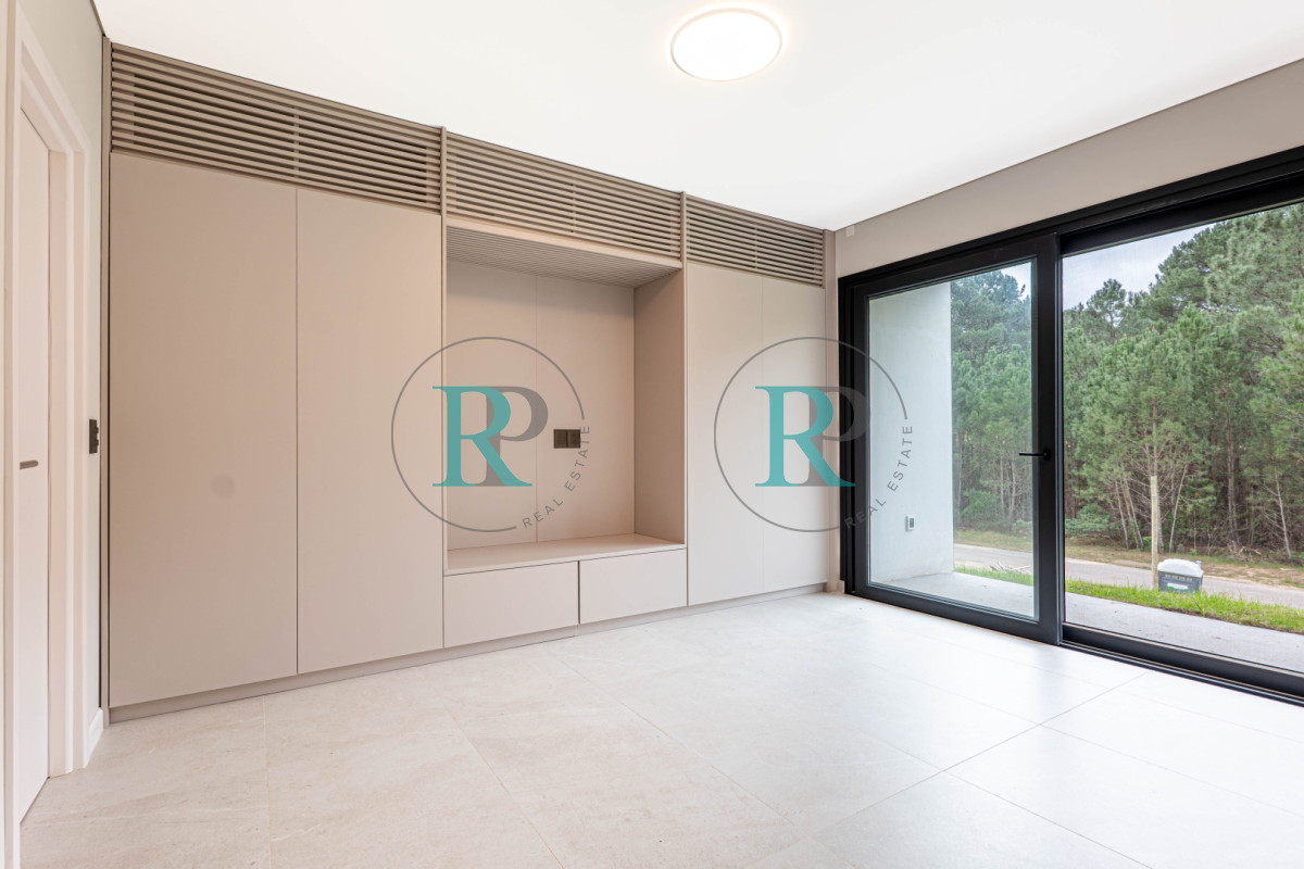 Casa ID.2823 - Casa a estrenar en venta,  3 Dormitorios - Club del Lago, Punta ballena - Punta del Este 