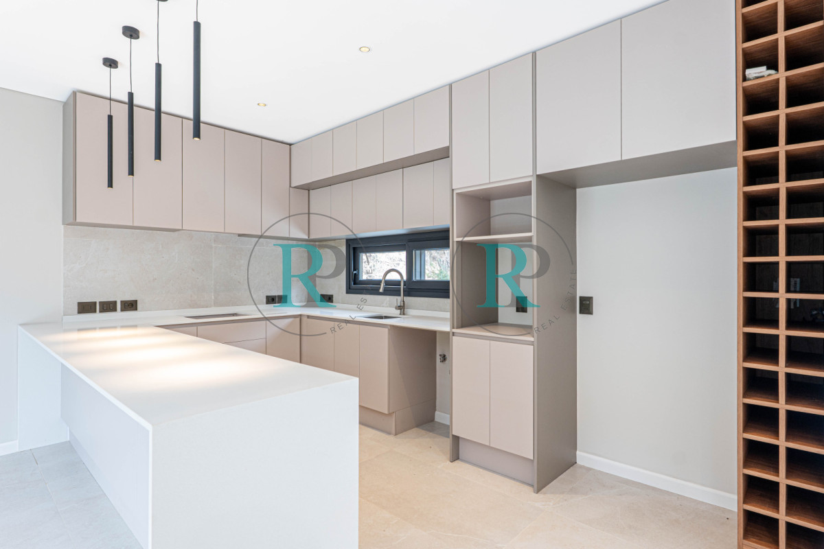 Casa ID.2823 - Casa a estrenar en venta,  3 Dormitorios - Club del Lago, Punta ballena - Punta del Este 