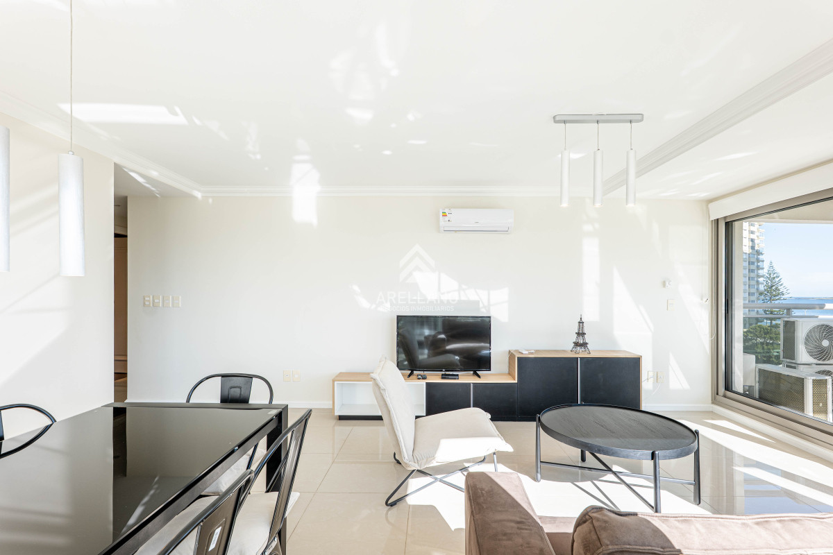 Apartamento ID.5231 - Playa Brava 2 Dormitorios a 100 mts del Mar, Punta del Este 