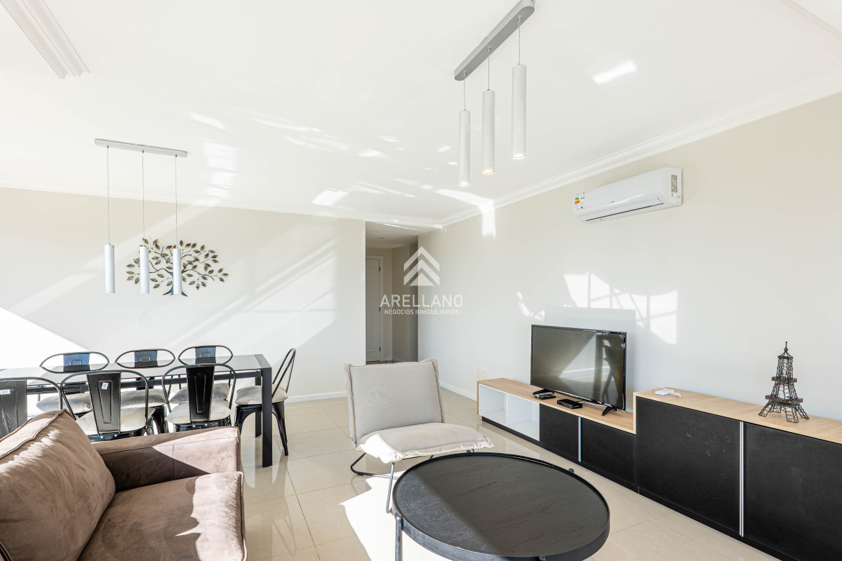 Apartamento ID.5231 - Playa Brava 2 Dormitorios a 100 mts del Mar, Punta del Este 