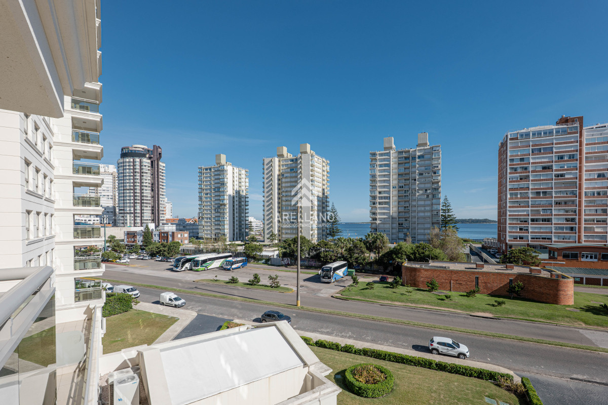 Apartamento ID.5231 - Playa Brava 2 Dormitorios a 100 mts del Mar, Punta del Este 