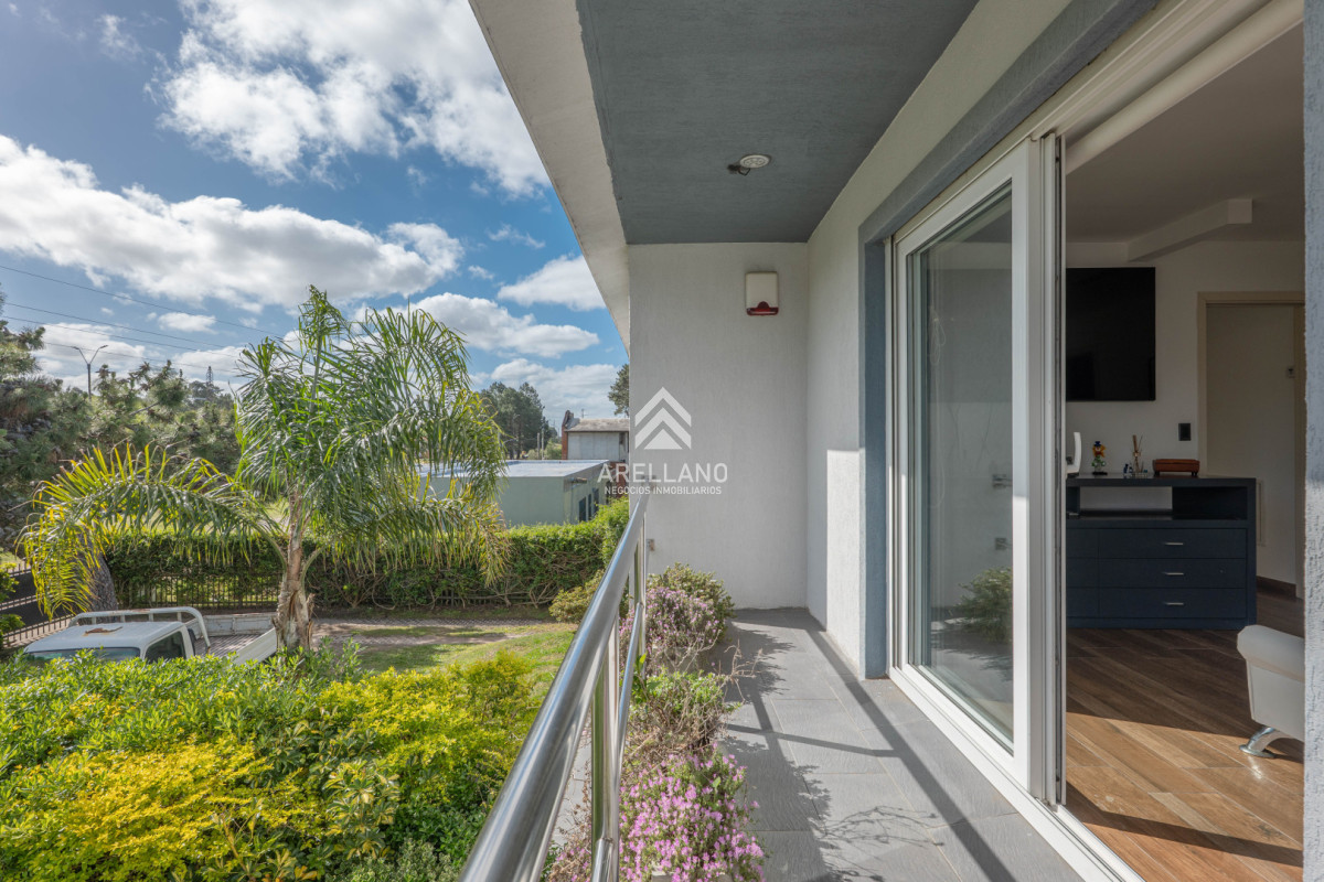 Casa ID.6080 - Venta Casa 3 Dormitorios  - Punta Del Este - Jardínes de Cordoba 