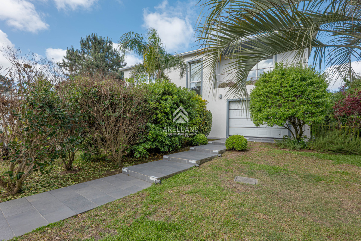 Casa ID.6080 - Venta Casa 3 Dormitorios  - Punta Del Este - Jardínes de Cordoba 
