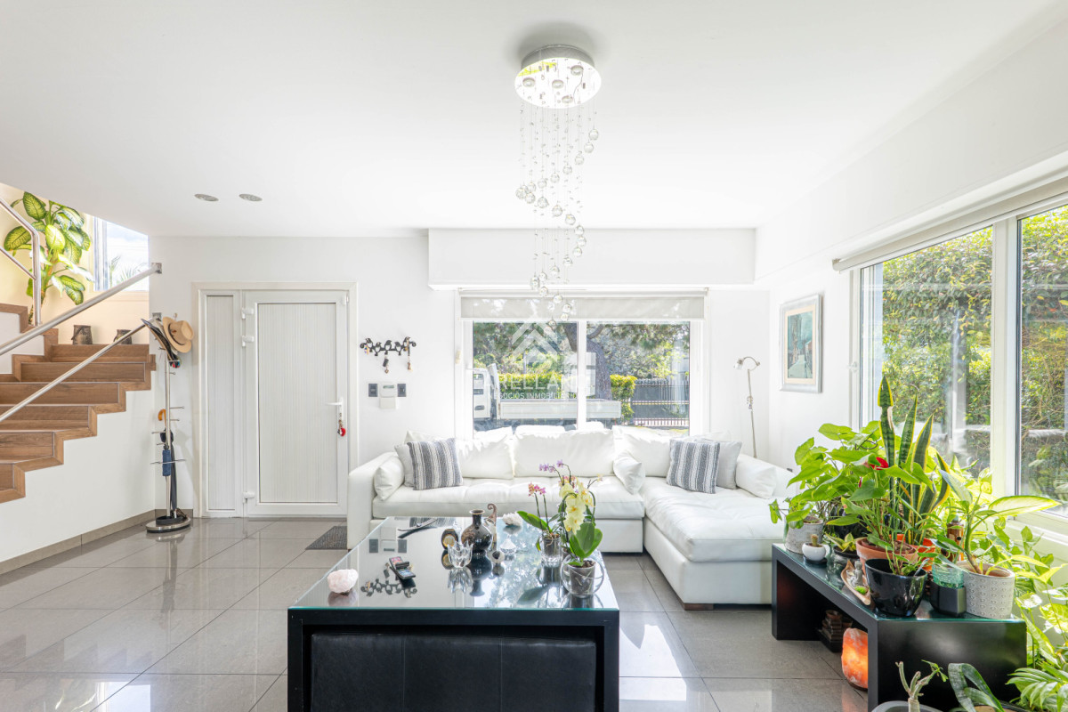 Casa ID.6080 - Venta Casa 3 Dormitorios  - Punta Del Este - Jardínes de Cordoba 