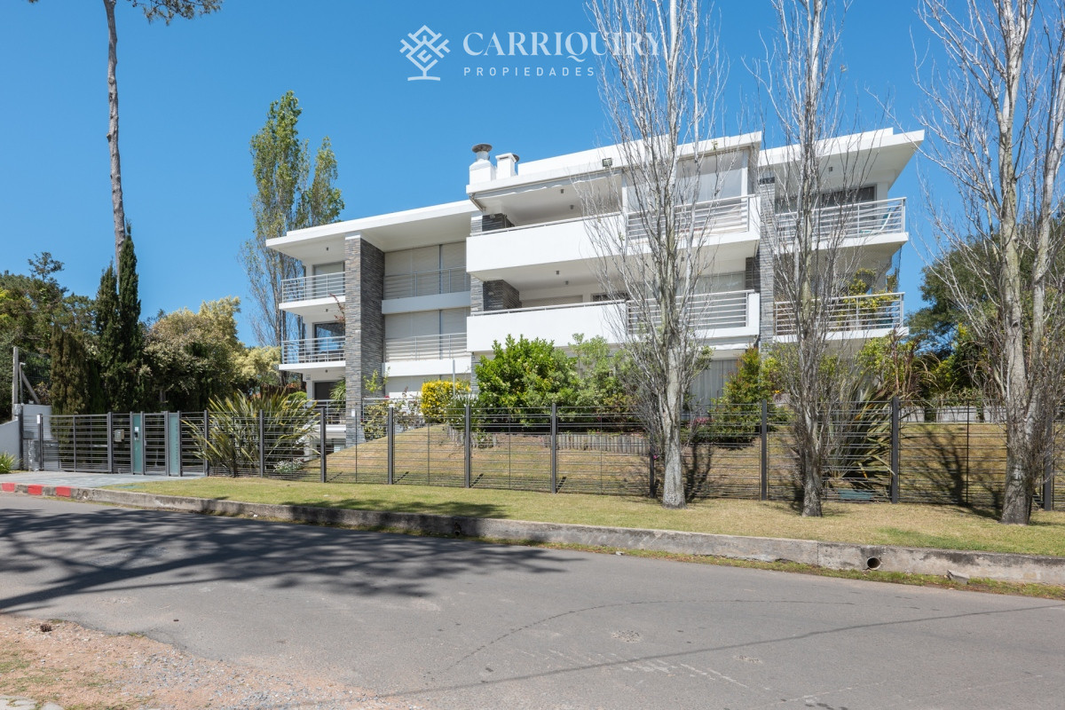 Apartamento ID.9541 - Apartamento 3 Dormitorios - Punta del Este - Mansa