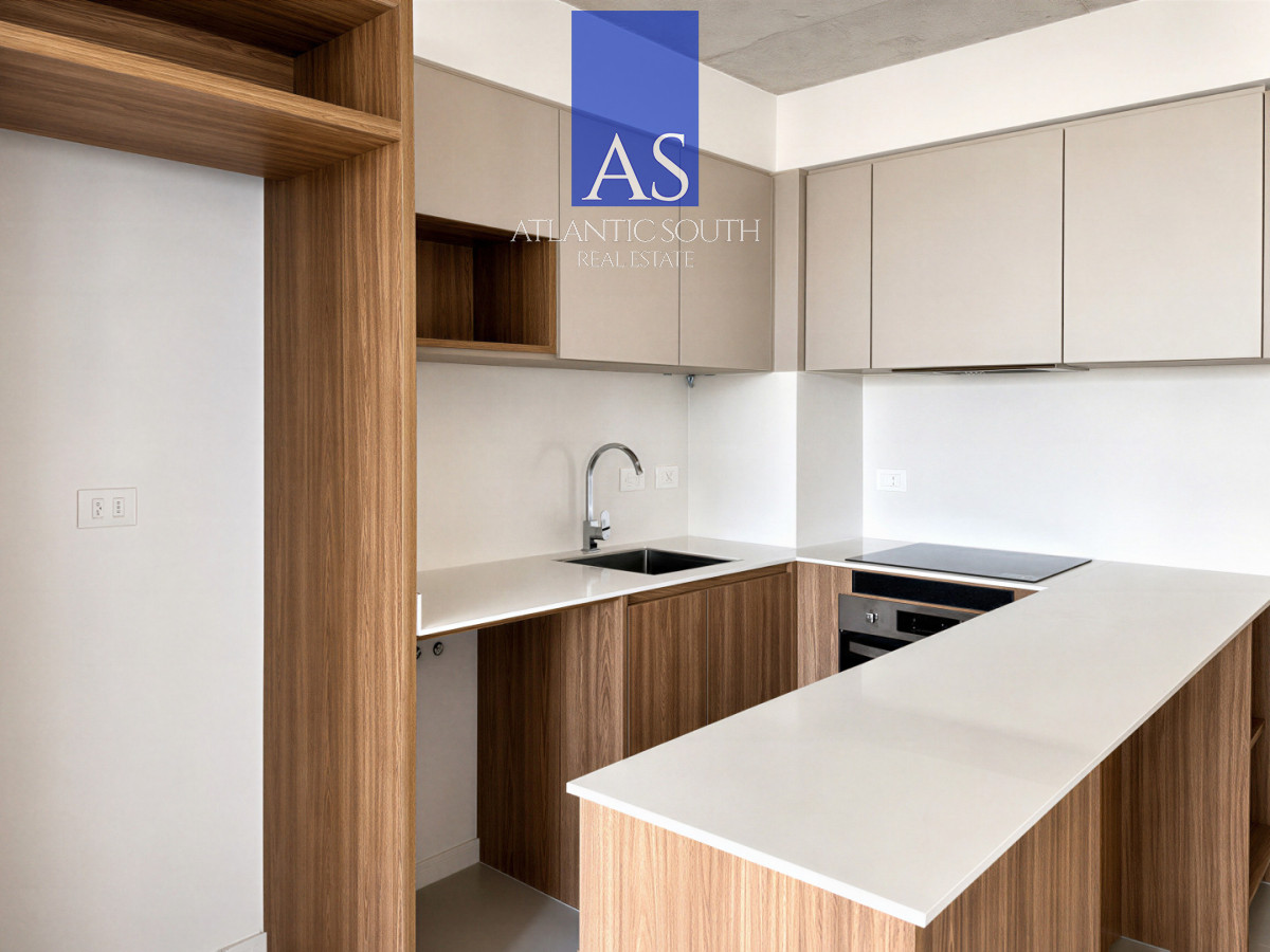 Apartamento ID.5221 - Apartamento casi a estrenar con vista al mar 2 Dormitorios Playa Brava - Punta del Este
