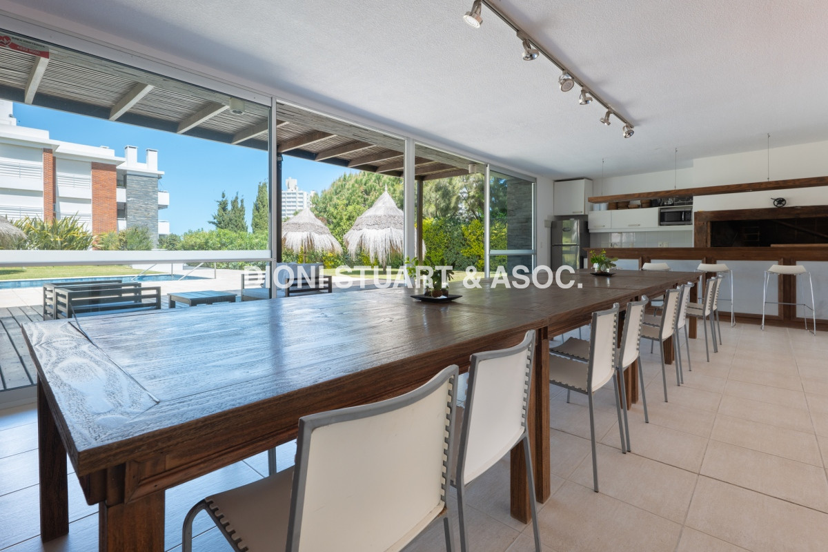 VENTA APARTAMENTO 3 DORMITORIOS CERCA DEL MAR - PLAYA MANSA
