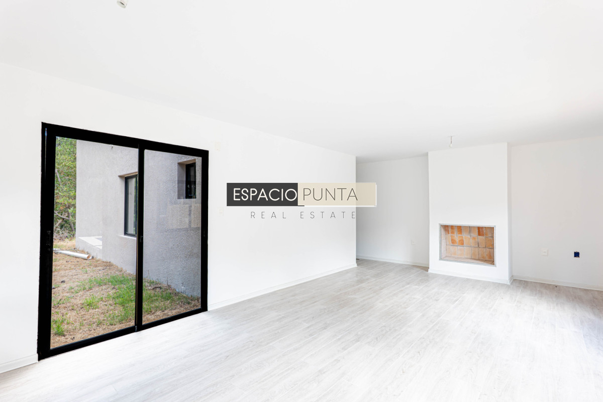 Casa ID.4644 - Casa En Venta a Estrenar - Maldonado - Club del Lago - Punta del Este