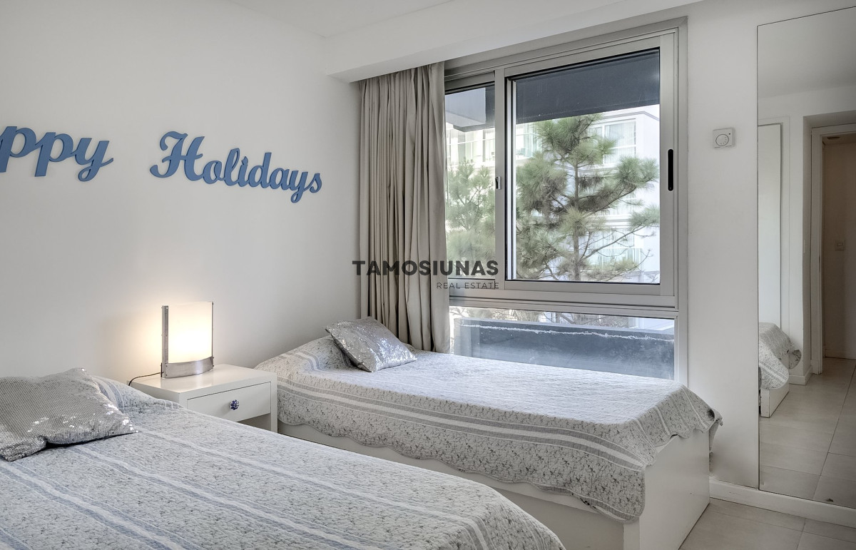 Apartamento ID.644 - Apartamento en Venta de 3 Dormitorios - Punta del Este - Playa Mansa 