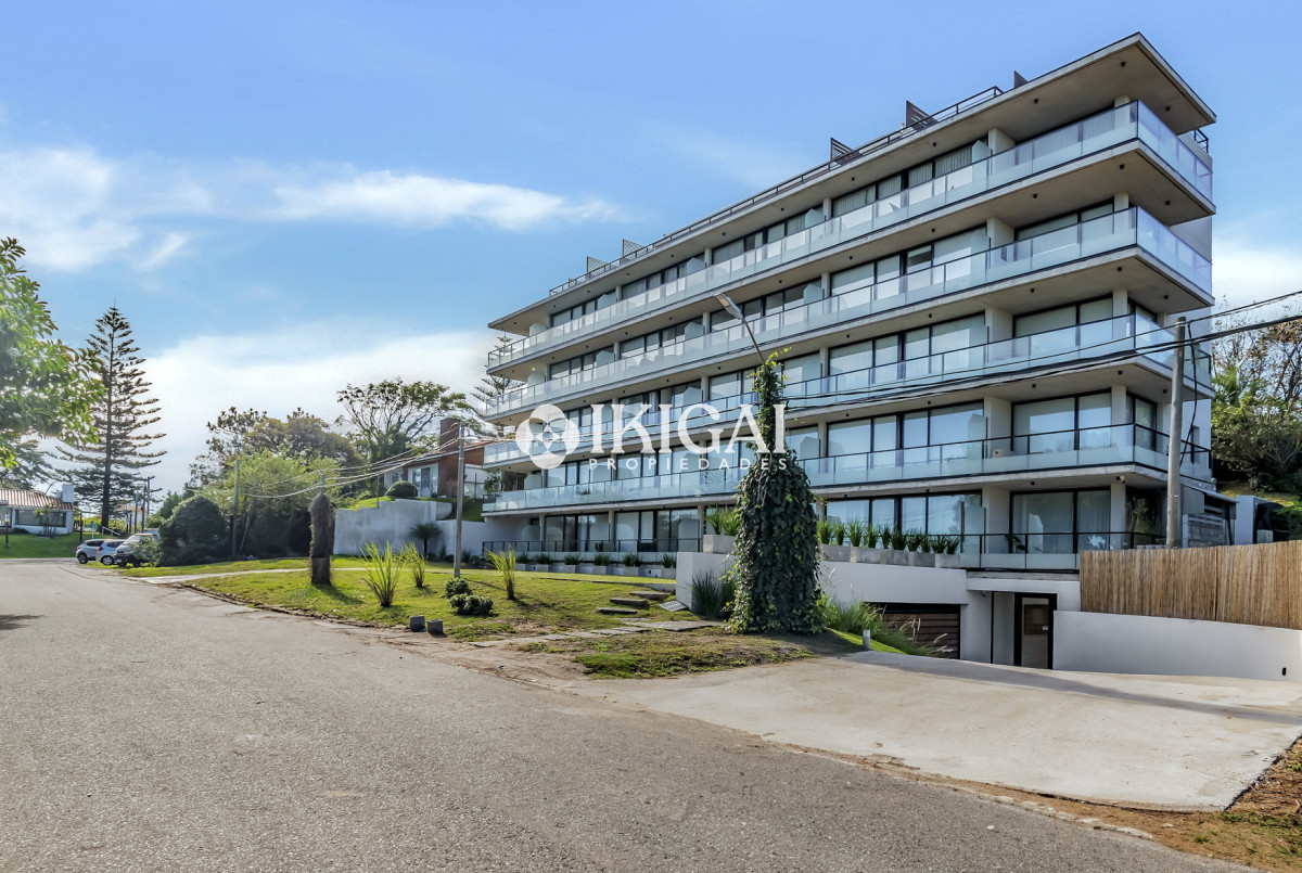 Apartamento ID.714 - Apartamento 2 Dormitorios a 200 metros del Mar, Playa Mansa, Punta del Este 