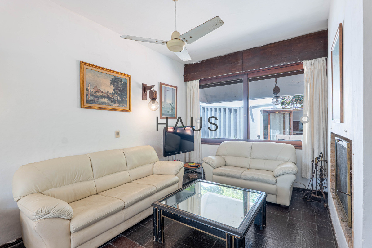 Casa ID.981 - Casa en Venta, 5 Dormitorios - Punta del Este -  Playa Mansa
