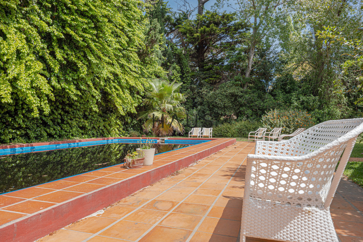 Casa ID.981 - Casa en Venta, 5 Dormitorios - Punta del Este -  Playa Mansa