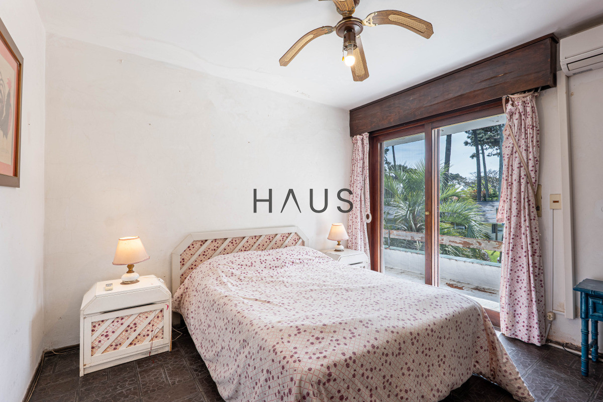 Casa ID.981 - Casa en Venta, 5 Dormitorios - Punta del Este -  Playa Mansa