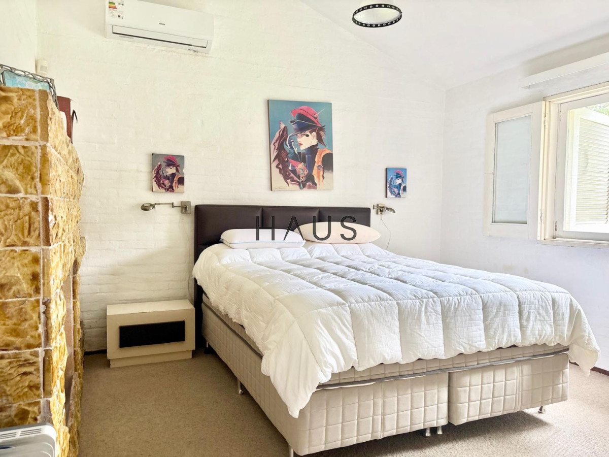 Casa ID.982 - Casa en Venta, 5 Dormitorios- Punta del Este - Playa Mansa