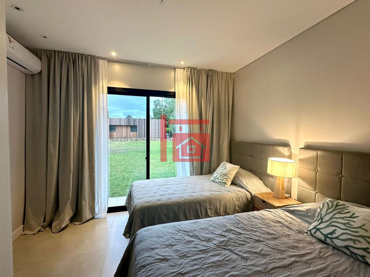 Casa ID.1000 - Alquiler de Casa 3 Dormitorios en barrio Privado - Las Magnolias - San Rafael - Punta del Este 