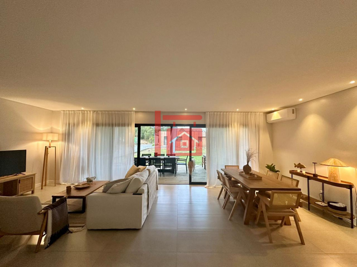 Casa ID.1000 - Alquiler de Casa 3 Dormitorios en barrio Privado - Las Magnolias - San Rafael - Punta del Este 