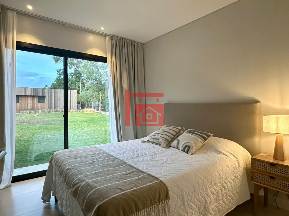 Casa ID.1000 - Alquiler de Casa 3 Dormitorios en barrio Privado - Las Magnolias - San Rafael - Punta del Este 