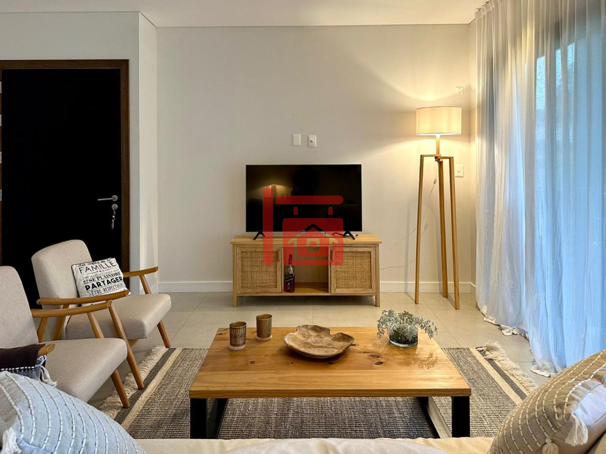 Casa ID.1000 - Alquiler de Casa 3 Dormitorios en barrio Privado - Las Magnolias - San Rafael - Punta del Este 