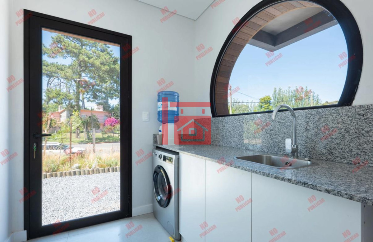 Casa ID.1000 - Alquiler de Casa 3 Dormitorios en barrio Privado - Las Magnolias - San Rafael - Punta del Este 