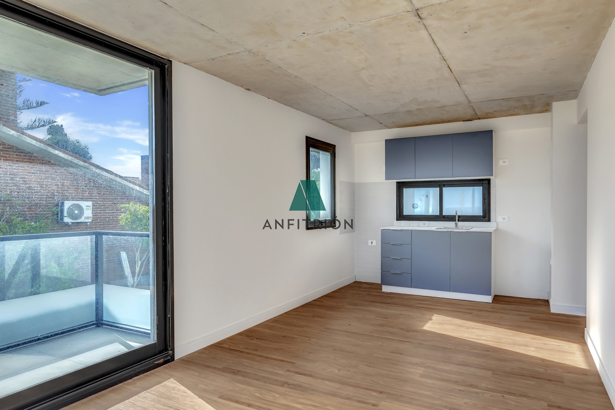 Apartamento ID.224 - Apartamento 2 Dormitorios a 200 metros del Mar, Playa Mansa, Punta del Este 