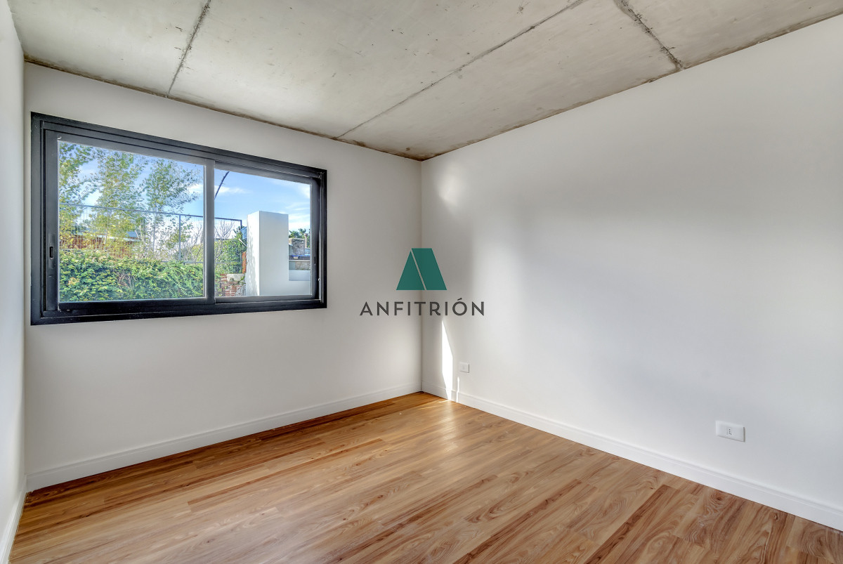 Apartamento ID.224 - Apartamento 2 Dormitorios a 200 metros del Mar, Playa Mansa, Punta del Este 