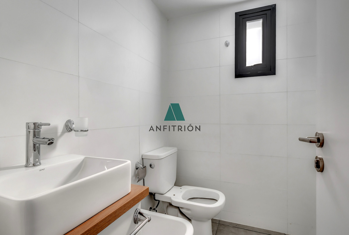 Apartamento ID.224 - Apartamento 2 Dormitorios a 200 metros del Mar, Playa Mansa, Punta del Este 