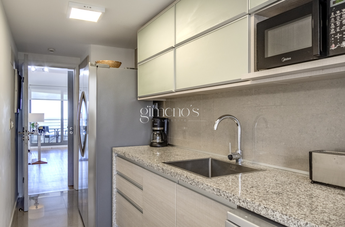 Apartamento ID.1 - Apartamento 3 Dormitorios en Suite, Mansa a 2 cuadras del Mar 