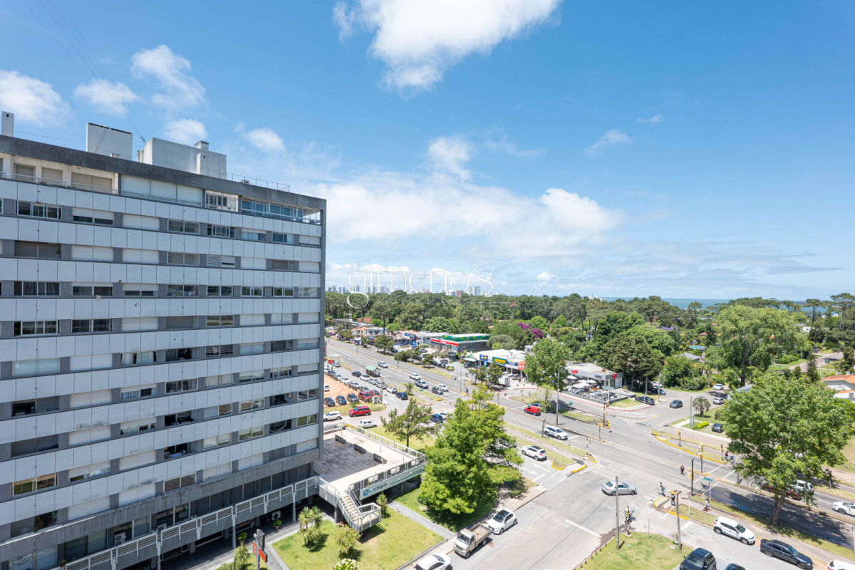 Apartamento ID.677 - Apartamento en Alquiler, 1 Dormitorio - Roosevelt- Punta del Este