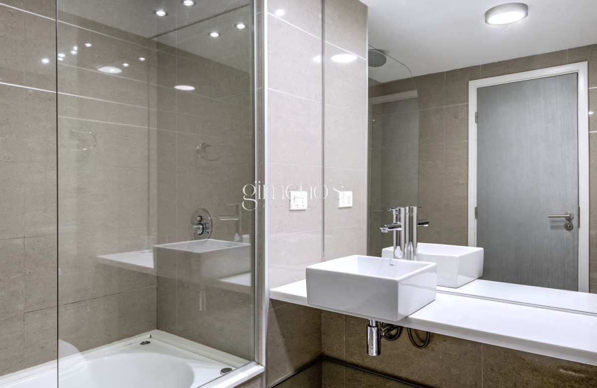 Apartamento ID.1 - Apartamento 3 Dormitorios en Suite, Mansa a 2 cuadras del Mar 