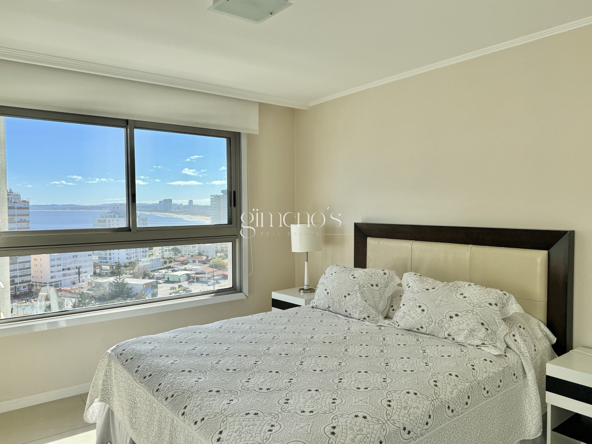 Apartamento ID.91 - Venta apartamento 3 suites mas dependencia completa, Punta del Este, Edificio IMPERIALE l