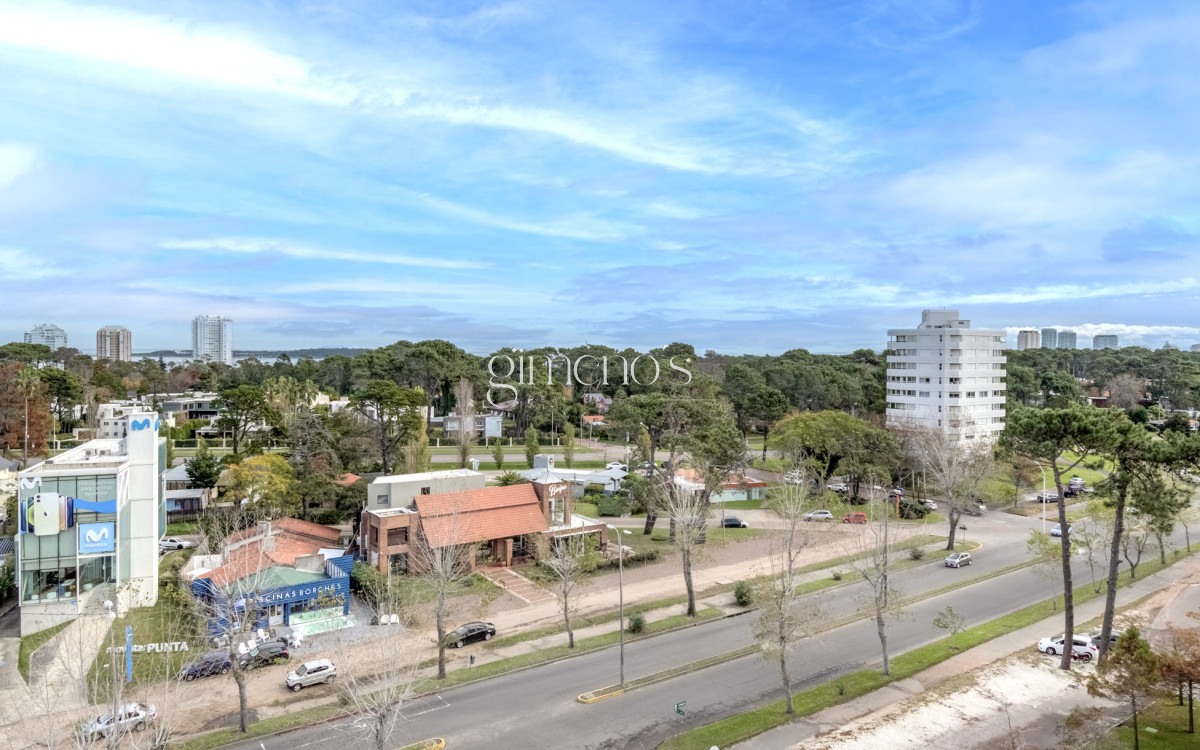 Apartamento ID.6 - Apartamento 2 dormitorios en Punta del Este, cerca de todos los servicios, Roosevelt.