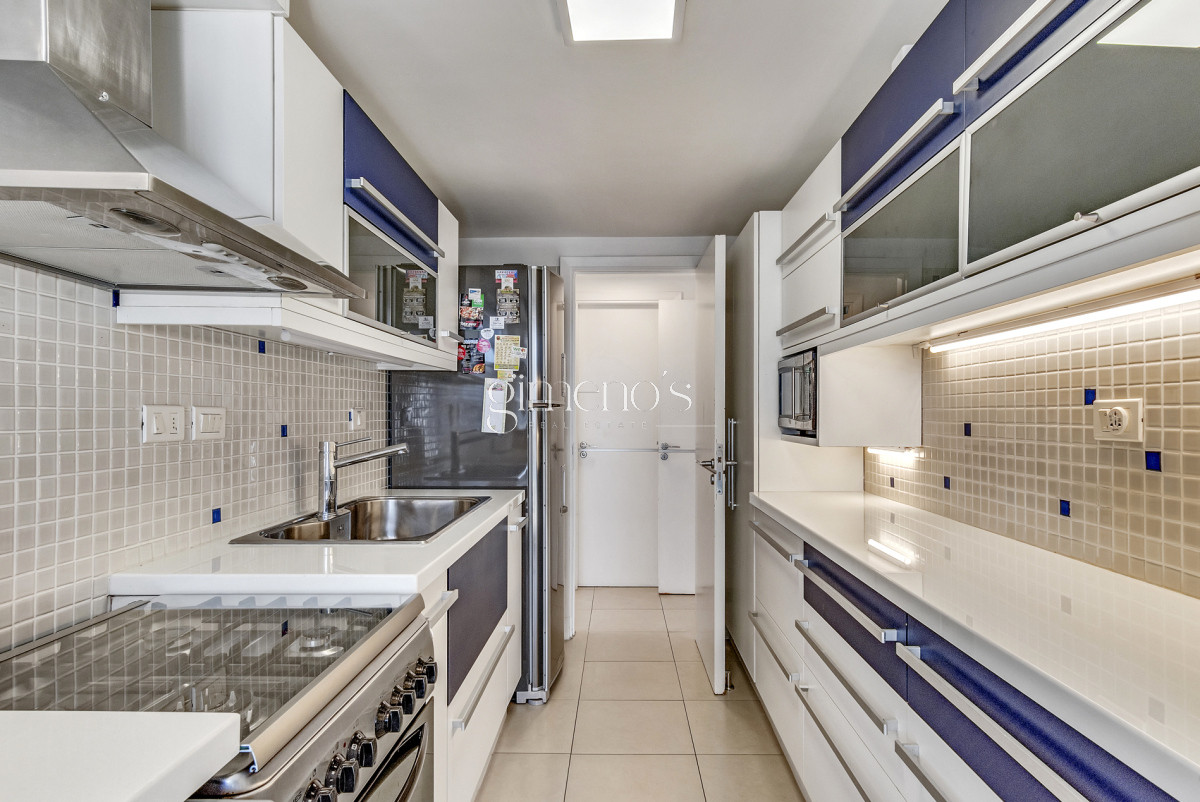 Apartamento ID.128 - Apartamento de 3 dormitorios en alquiler de Verano , Punta del Este , Playa Brava