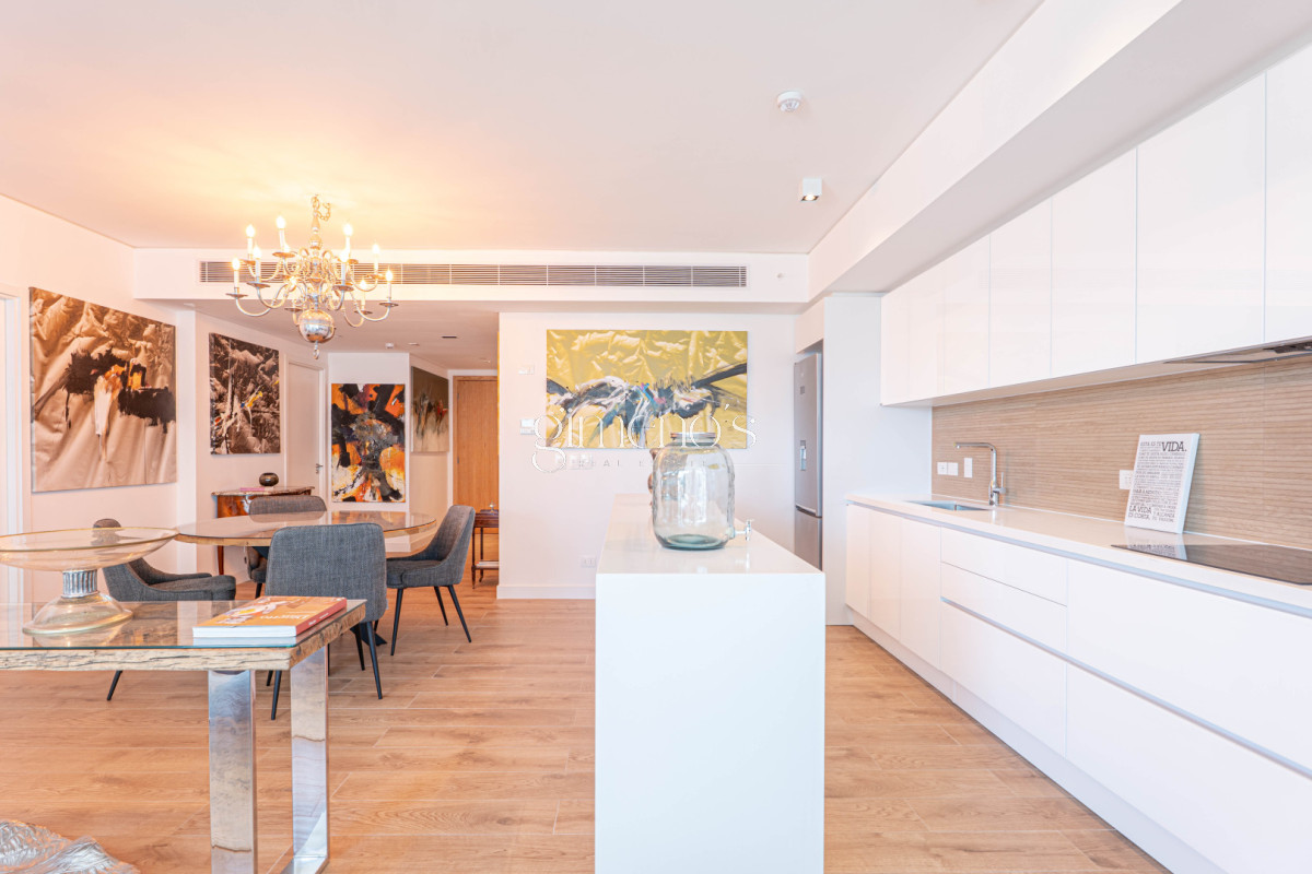 Apartamento ID.754 - Venta Apartamento, 2 Dormitorios en Suite - Punta Del Este - Playa Brava - TRUMP