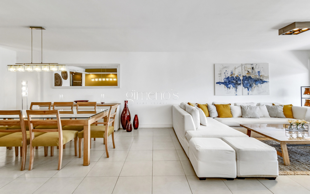Apartamento ID.128 - Apartamento de 3 dormitorios en alquiler de Verano , Punta del Este , Playa Brava