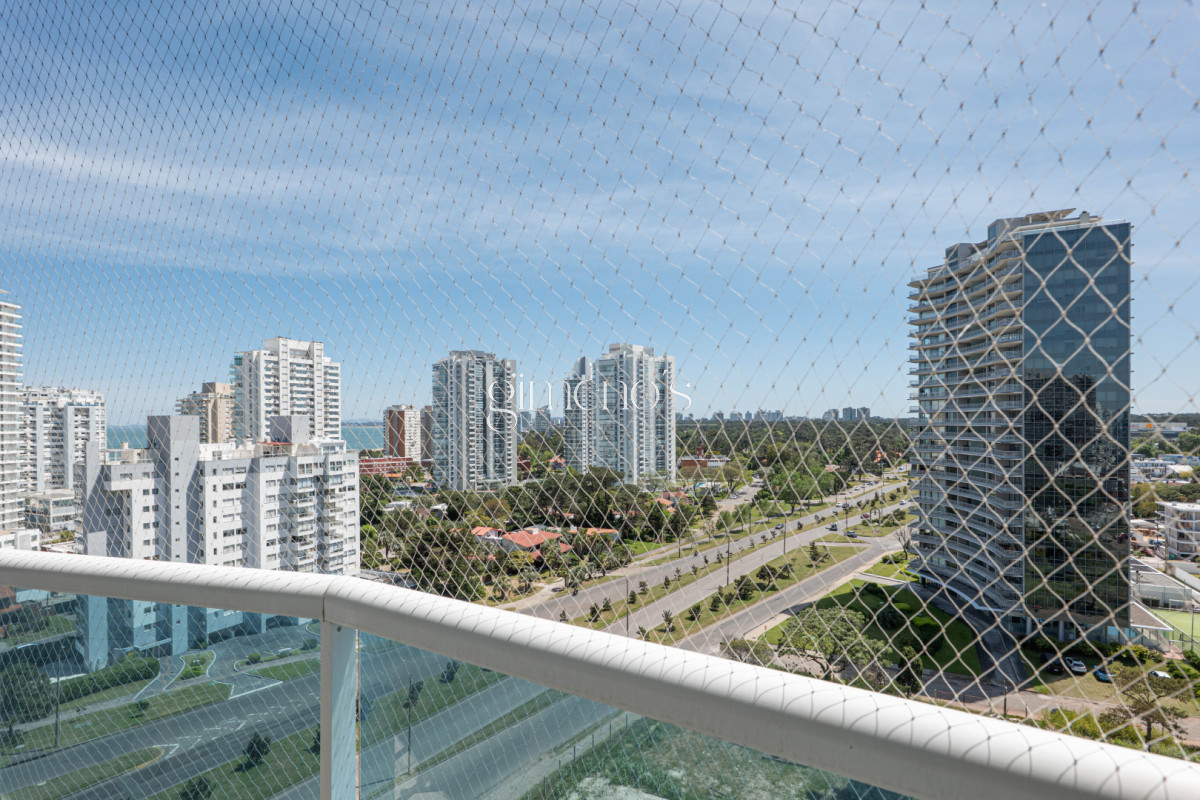 Apartamento ID.514 - Apartamento en Venta 2 Dormitorios y Medio - Playa Mansa - Punta del Este