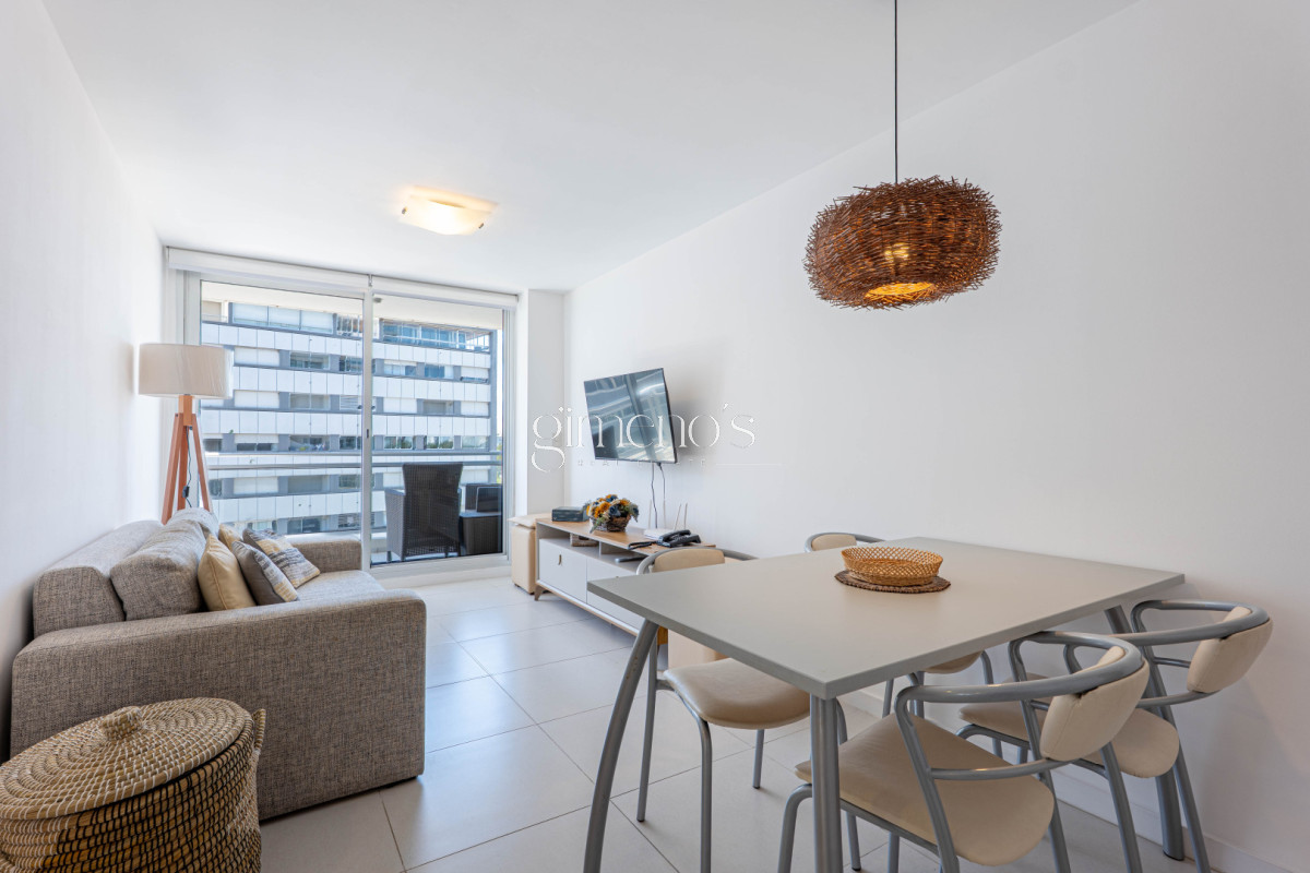 Apartamento ID.677 - Apartamento en Alquiler, 1 Dormitorio - Roosevelt- Punta del Este